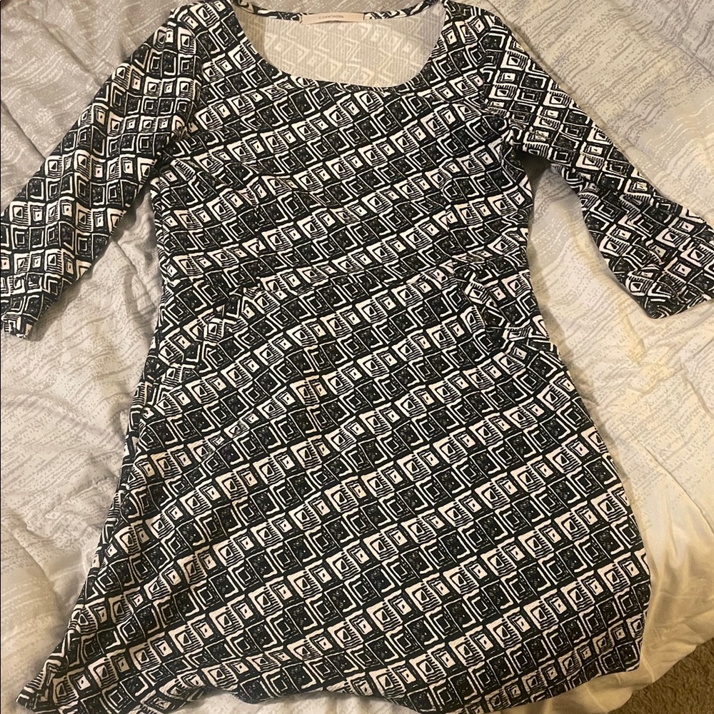 Elegant Black and White Patterned Dress